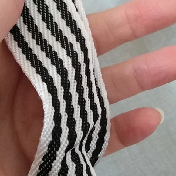 Disney Mickey Mouse Tapestry Tote NWOT - Picture 7 of 9